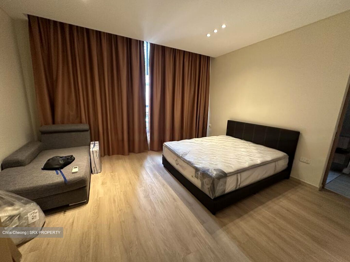 Thomson Road (D11), Terrace #459079991